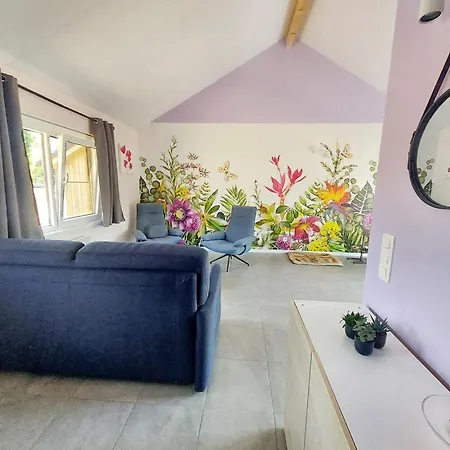 Chalet Comfortable In With Petanque Court