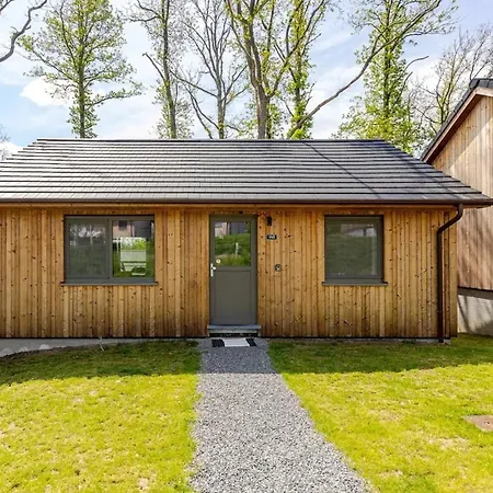 Comfortable In With Petanque Court *