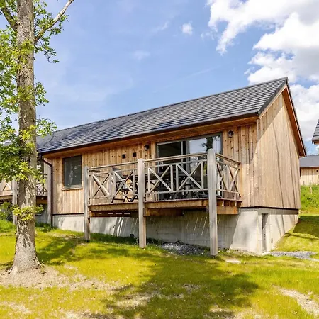 Comfortable In With Petanque Court Somme-Leuze